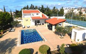 6 Bdr Villa With Tennis Court