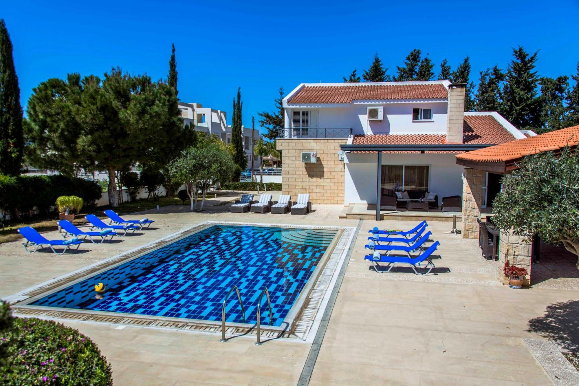 6 Bdr Villa With Tennis Court Pafos Zewnętrze zdjęcie