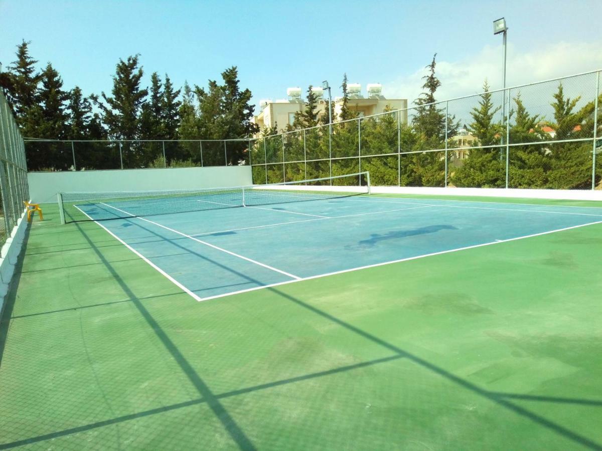 6 Bdr Villa With Tennis Court Pafos Zewnętrze zdjęcie